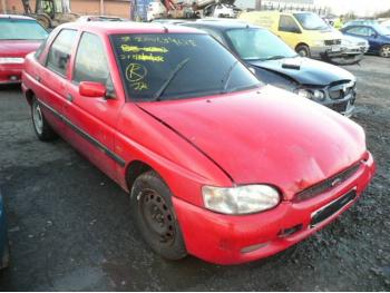 imagine dezmembrez-Ford-Escort-avariat-838.htm
