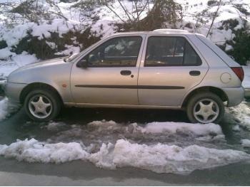 imagine dezmembrez-Ford-Fiesta-avariat-11064.htm
