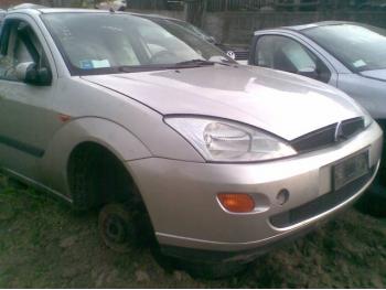 imagine dezmembrez-Ford-Focus-avariat-2435.htm