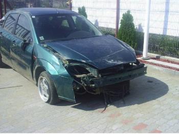 imagine dezmembrez-Ford-Focus-avariat-8707.htm