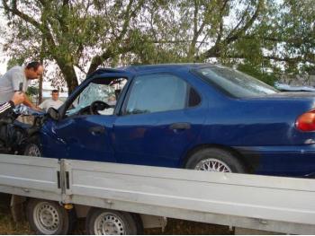 imagine dezmembrez-Ford-Mondeo-avariat-1247.htm