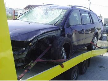 imagine dezmembrez-Ford-Mondeo-avariat-8712.htm