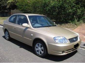 imagine dezmembrez-Hyundai-Accent-avariat-14363.htm