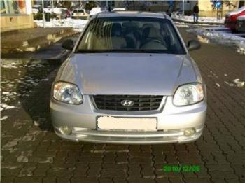 imagine dezmembrez-Hyundai-Accent-avariat-14368.htm