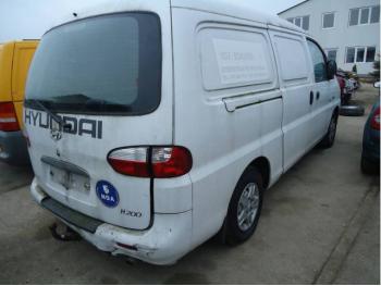 imagine dezmembrez-Hyundai-H1-avariat-14069.htm