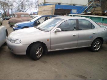 imagine dezmembrez-Hyundai-Lantra-avariat-14067.htm