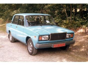 imagine dezmembrez-Lada-2107-avariat-2335.htm