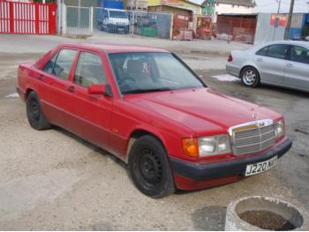 imagine dezmembrez-Mercedes-190-avariat-15790.htm