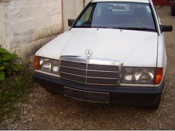 dezmembrez-Mercedes-190-avariat-2788.htm imagine dezmembrez-Mercedes-190-avariat-2788.htm