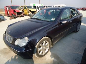 imagine dezmembrez-Mercedes-C200-avariat-21628.htm