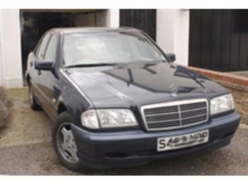 imagine dezmembrez-Mercedes-C200-avariat-2228.htm