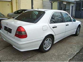 dezmembrez-Mercedes-C220-avariat-13438.htm imagine dezmembrez-Mercedes-C220-avariat-13438.htm
