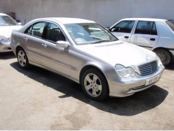 dezmembrez-Mercedes-C220-avariat-1404.htm imagine dezmembrez-Mercedes-C220-avariat-1404.htm