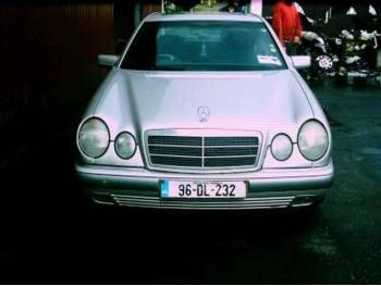 dezmembrez-Mercedes-E200-avariat-714.htm imagine dezmembrez-Mercedes-E200-avariat-714.htm