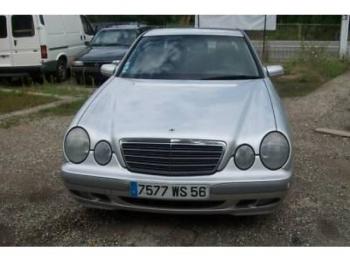 dezmembrez-Mercedes-E220-avariat-4156.htm imagine dezmembrez-Mercedes-E220-avariat-4156.htm
