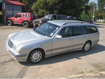 dezmembrez-Mercedes-E240-avariat-17029.htm imagine dezmembrez-Mercedes-E240-avariat-17029.htm