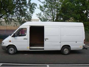imagine dezmembrez-Mercedes-SPRINTER-avariat-10134.htm