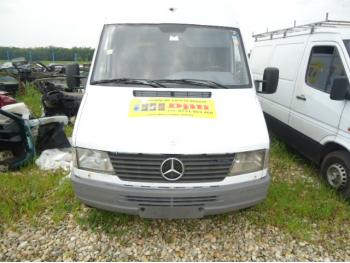 imagine dezmembrez-Mercedes-SPRINTER-avariat-20184.htm