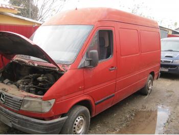 imagine dezmembrez-Mercedes-SPRINTER-avariat-26311.htm