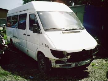 imagine dezmembrez-Mercedes-SPRINTER-avariat-2700.htm