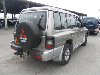 imagine dezmembrez-Mitsubishi-Pajero-avariat-17712.htm