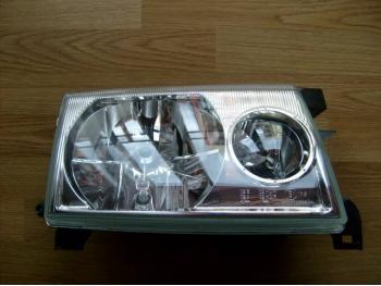 imagine dezmembrez-Nissan-Terrano-II-avariat-11148.htm