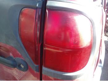 imagine dezmembrez-Nissan-Terrano-II-avariat-28955.htm
