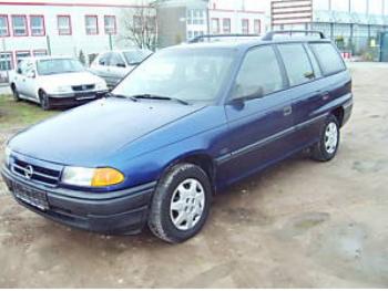 imagine dezmembrez-Opel-Astra-F-avariat-1232.htm