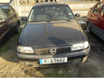 imagine dezmembrez-Opel-Astra-F-avariat-12870.htm