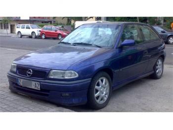 imagine dezmembrez-Opel-Astra-F-avariat-13613.htm