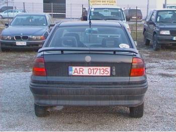 imagine dezmembrez-Opel-Astra-F-avariat-16640.htm