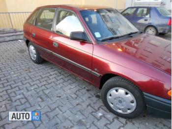 imagine dezmembrez-Opel-Astra-F-avariat-17849.htm