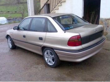 dezmembrez-Opel-Astra-F-avariat-1794.htm imagine dezmembrez-Opel-Astra-F-avariat-1794.htm