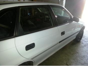 imagine dezmembrez-Opel-Astra-F-avariat-27253.htm