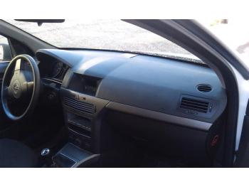 dezmembrez-Opel-Astra-H-avariat-25249.htm imagine dezmembrez-Opel-Astra-H-avariat-25249.htm