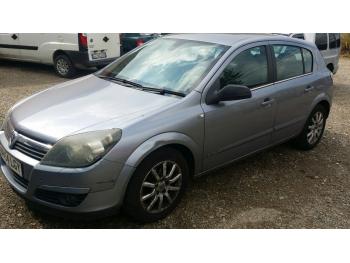 imagine dezmembrez-Opel-Astra-H-avariat-27737.htm