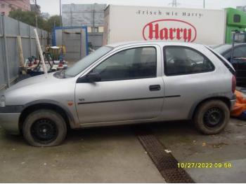 imagine dezmembrez-Opel-Corsa-B-avariat-1999.htm