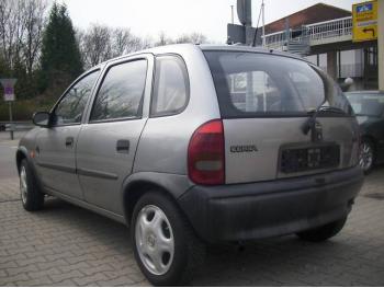imagine dezmembrez-Opel-Corsa-B-avariat-3624.htm