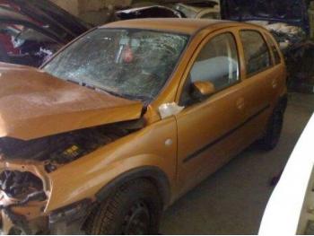 imagine dezmembrez-Opel-Corsa-C-avariat-1430.htm