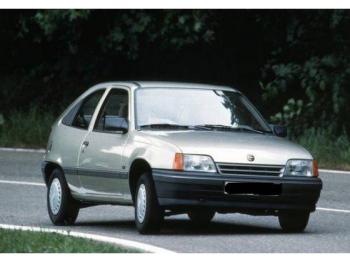 imagine dezmembrez-Opel-Kadett-avariat-2665.htm