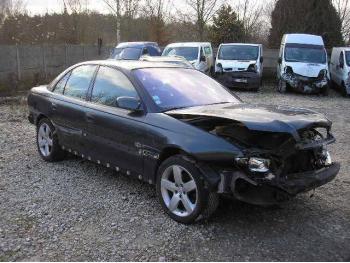 imagine dezmembrez-Opel-Omega-B-avariat-104.htm
