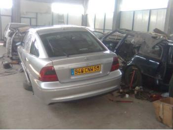 imagine dezmembrez-Opel-Vectra-B-avariat-10544.htm