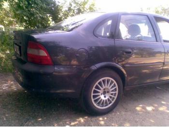 dezmembrez-Opel-Vectra-B-avariat-1243.htm imagine dezmembrez-Opel-Vectra-B-avariat-1243.htm
