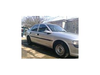 imagine dezmembrez-Opel-Vectra-B-avariat-15604.htm