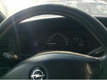 imagine dezmembrez-Opel-Vectra-B-avariat-28991.htm