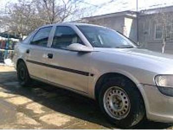 dezmembrez-Opel-Vectra-B-avariat-3693.htm imagine dezmembrez-Opel-Vectra-B-avariat-3693.htm