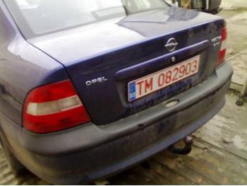 imagine dezmembrez-Opel-Vectra-B-avariat-500.htm