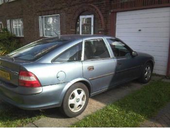 imagine dezmembrez-Opel-Vectra-avariat-10512.htm