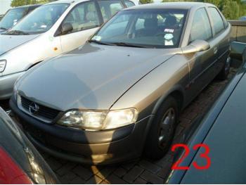 imagine dezmembrez-Opel-Vectra-avariat-12081.htm