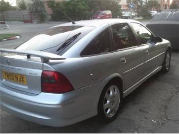 dezmembrez-Opel-Vectra-avariat-12155.htm imagine dezmembrez-Opel-Vectra-avariat-12155.htm